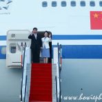 6 Nov 2015 Chinese President Xi Jinping & wife Peng Liyuan arrive at Singapore Changi Airpot for official state visit