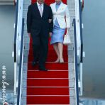 6 Nov 2015 Chinese President Xi Jinping & wife Peng Liyuan arrive at Singapore Changi Airport for official state visit