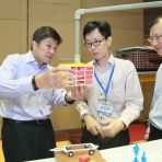 20 April 2017 Minister Ng Chee Meng interacts with staffs at Singapore CAAS Aviation Community Reception..... published in THE BUSINESS TIMES newspaper 21 April 2017 issue