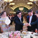 6 June 2023 DPM Heng Swee Keat interacts with guests on his arrival at the IMDA ATxSG Gala Dinner